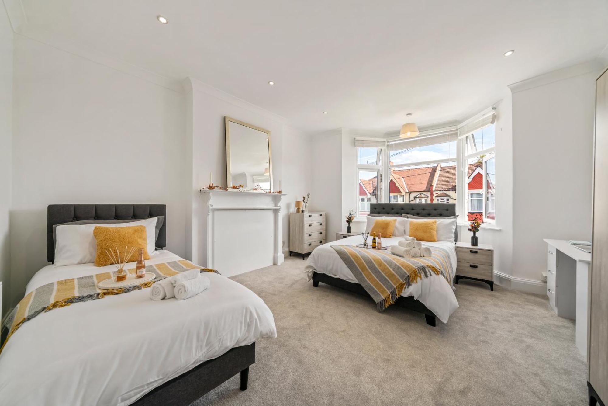2025 Award Winning - 2 Bedroom Luxury Apartment Next To Wembley Stadium ロンドン エクステリア 写真
