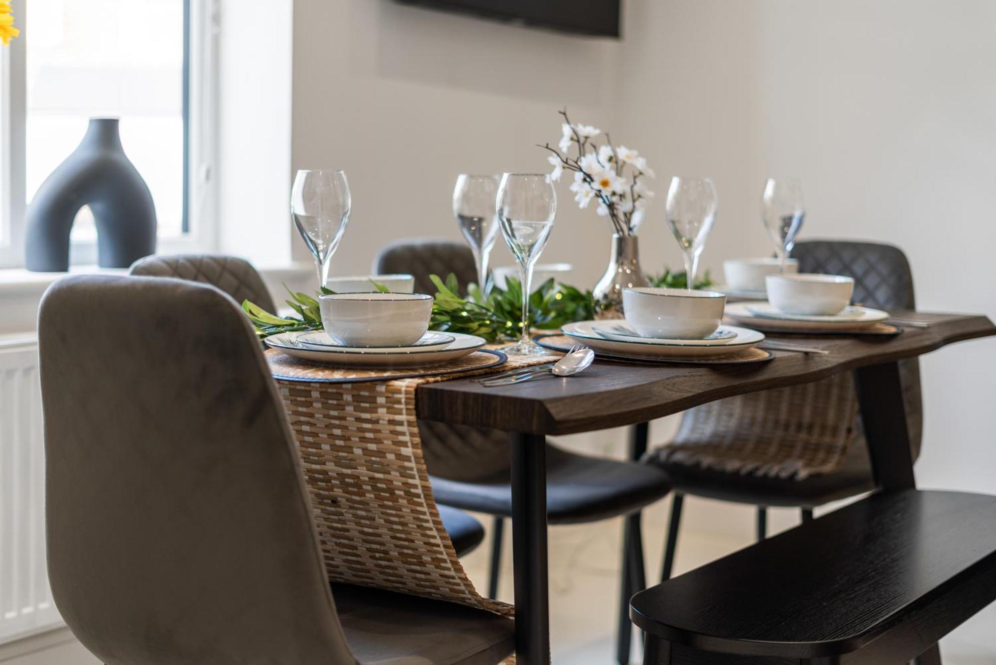 2025 Award Winning - 2 Bedroom Luxury Apartment Next To Wembley Stadium ロンドン エクステリア 写真